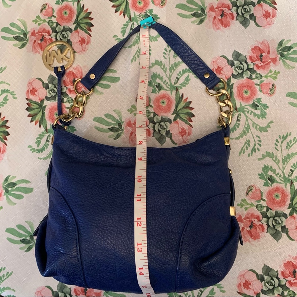 🌟❤️Price Drop❤️🌟Michael Kors Elegant Blue Leather Shoulder Bag - Picture 4 of 15